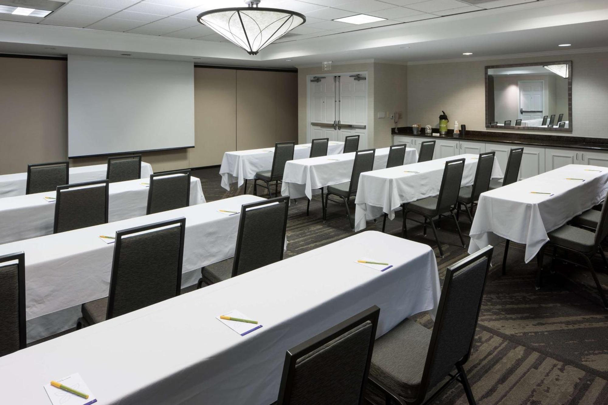 Hilton Garden Inn Tucson Airport Exterior photo