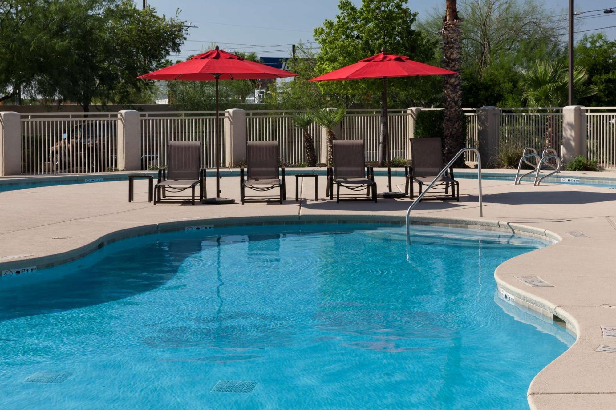 Hilton Garden Inn Tucson Airport Exterior photo